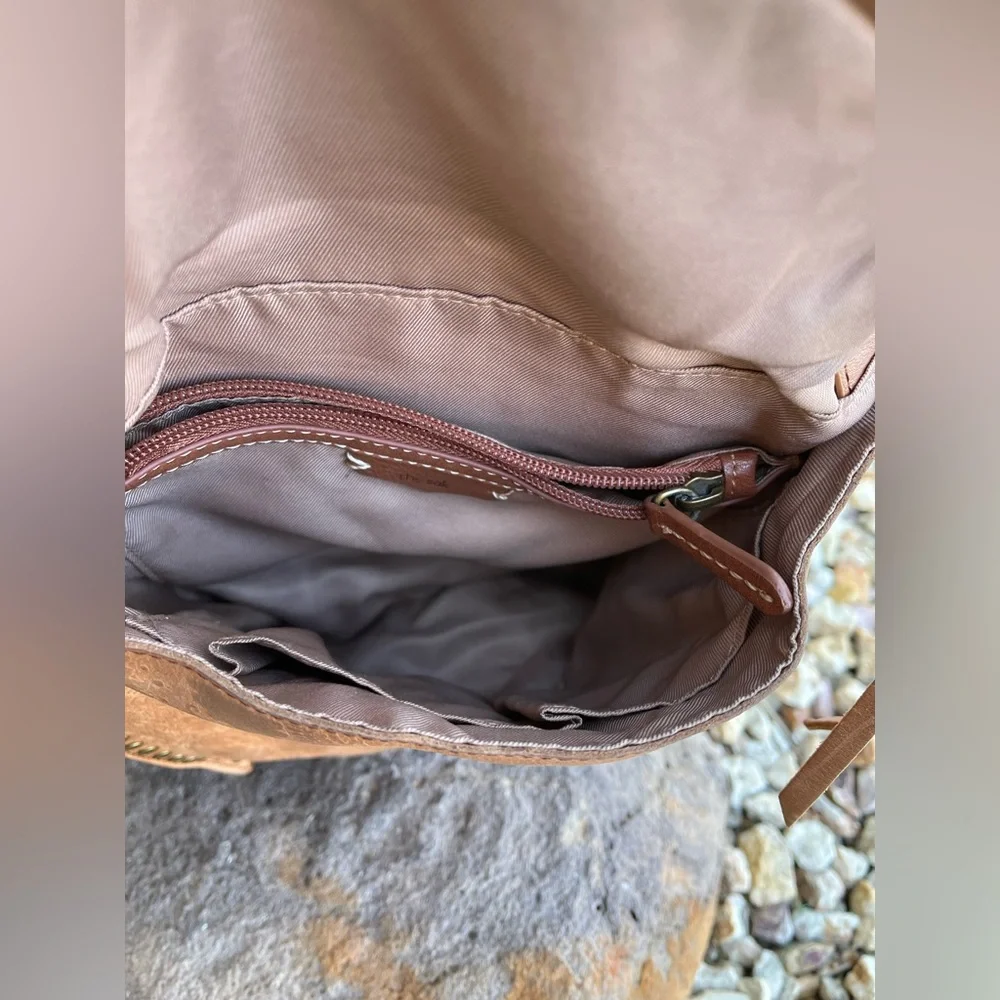 The Sak Leather Studded Tassel Purse Shoulder Bag Bohemian Boho Distressed Cute - Picture 8 of 13